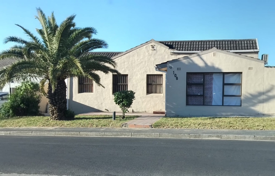 To Let 3 Bedroom Property for Rent in Kraaifontein Western Cape